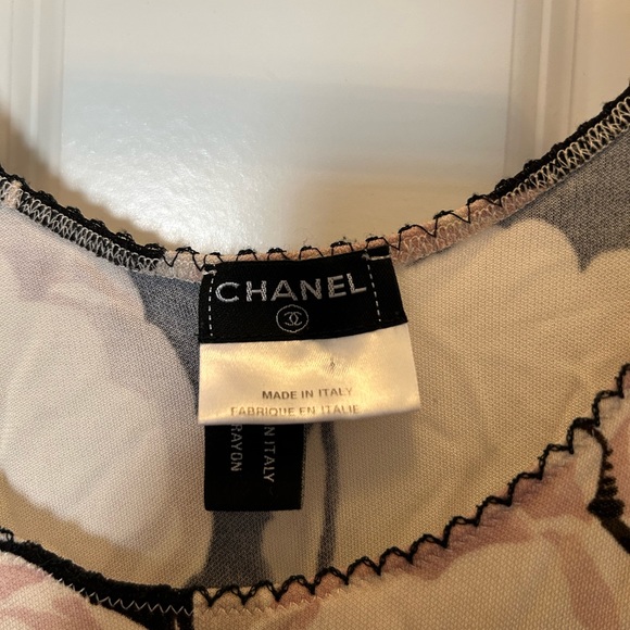 Authentic Chanel rose tank top - Picture 3 of 4